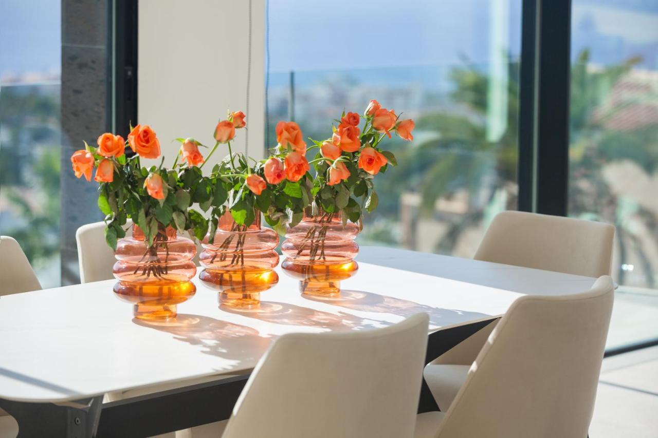 200m² New B With Private, Heated Pool And Amazing Ocean View. Villa Costa Adeje (Tenerife)